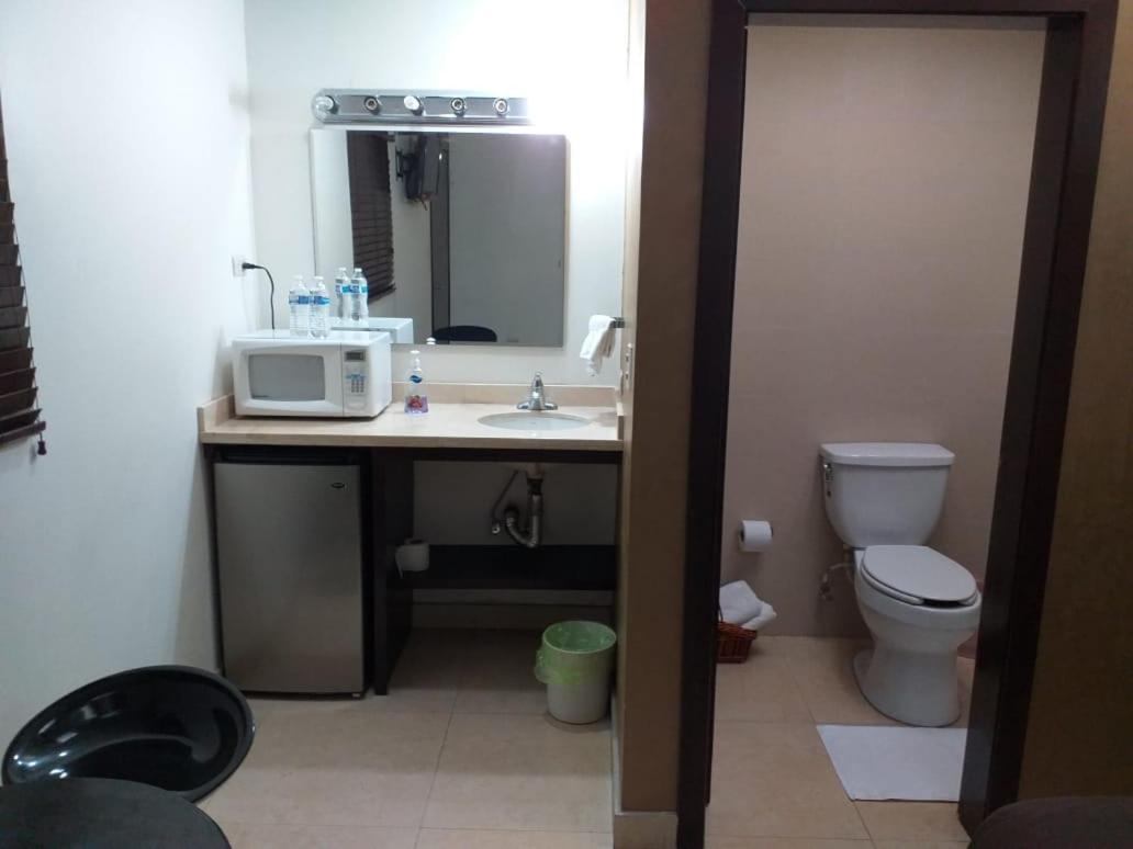 Premier Hotel Suites Ciudad Obregón エクステリア 写真