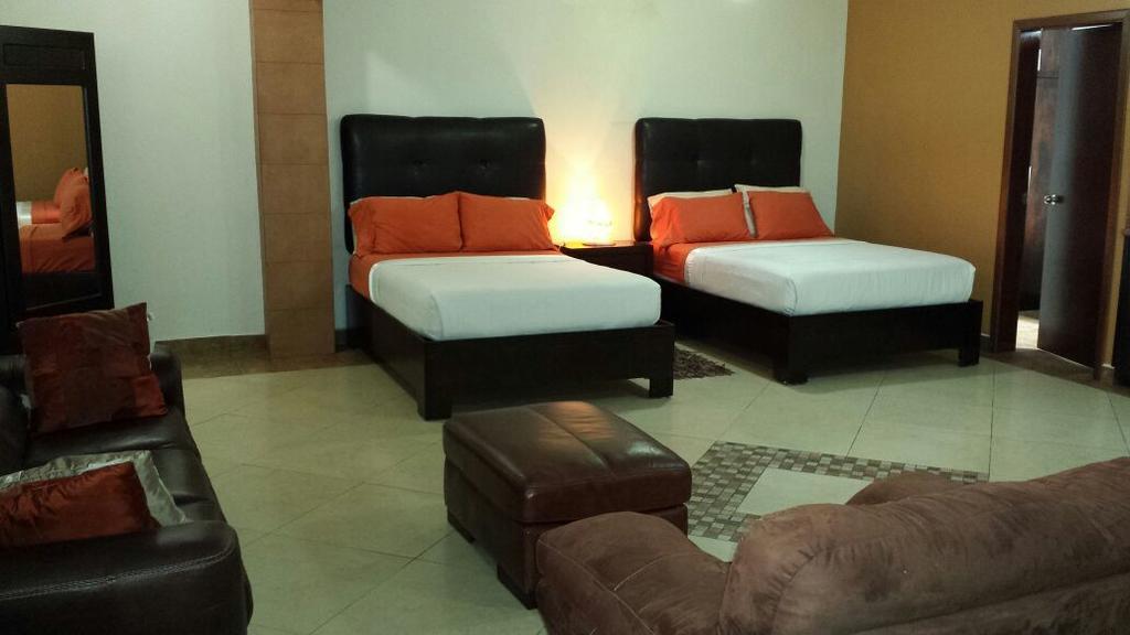 Premier Hotel Suites Ciudad Obregón エクステリア 写真