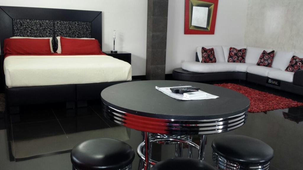 Premier Hotel Suites Ciudad Obregón エクステリア 写真